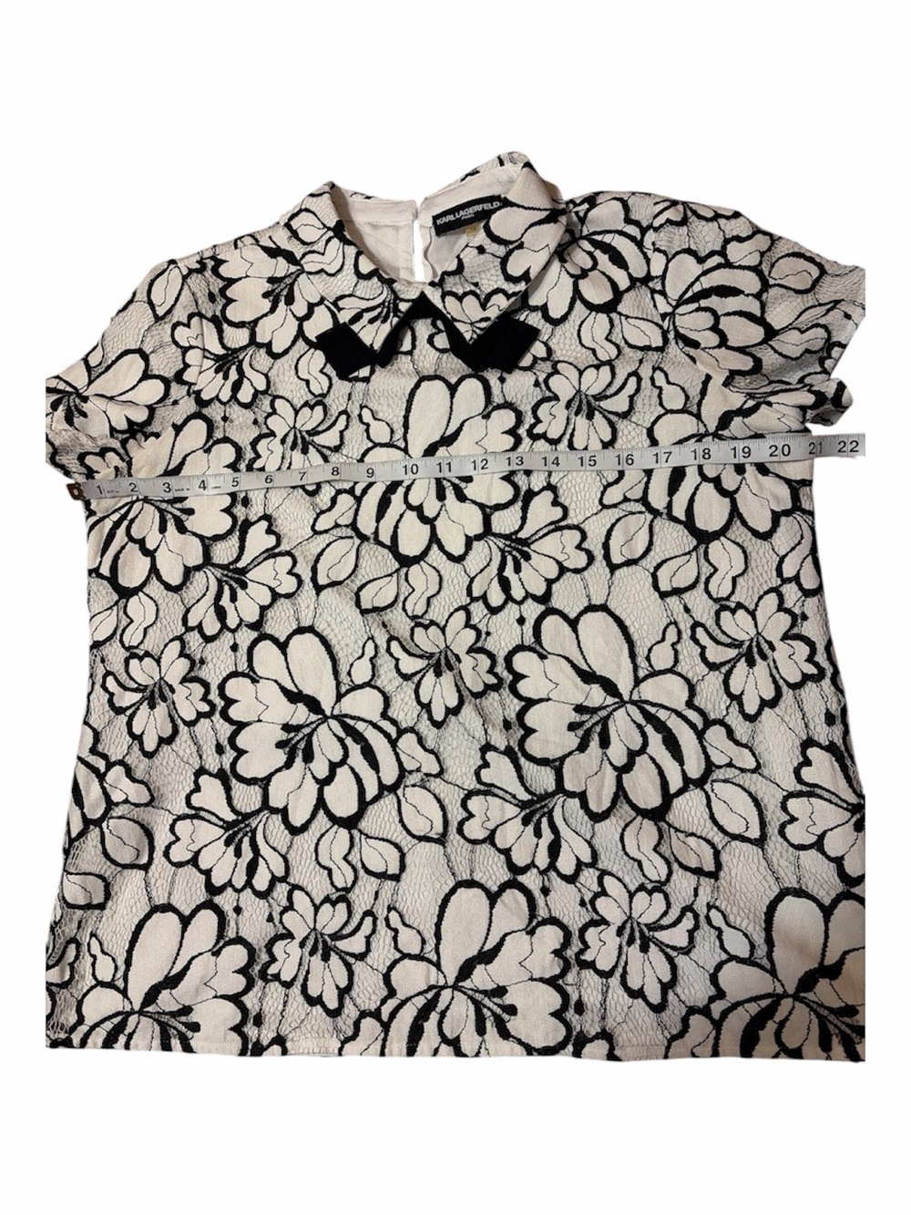 Karl Lagerfeld Paris Floral Lace Bow Collar Blouse Top White Black Size 12 - Picture 8 of 9